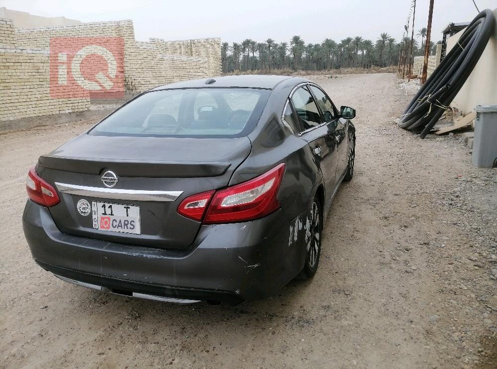 نيسان ألتيما